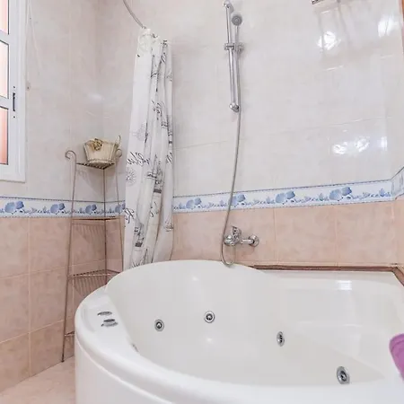 别墅 3 Bedroom In El Duque *