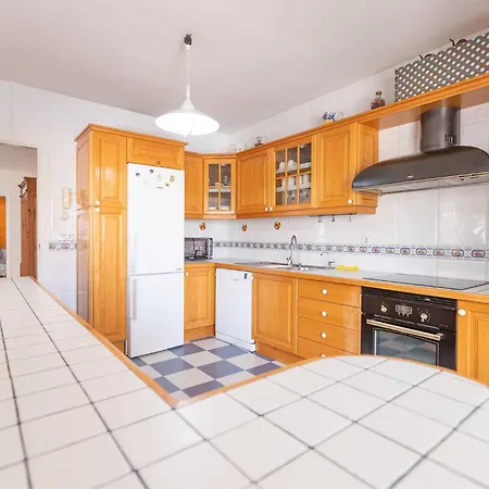 3 Bedroom In El Duque