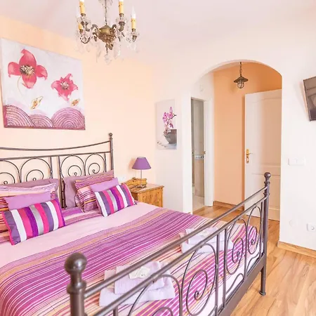 3 Bedroom In El Duque *