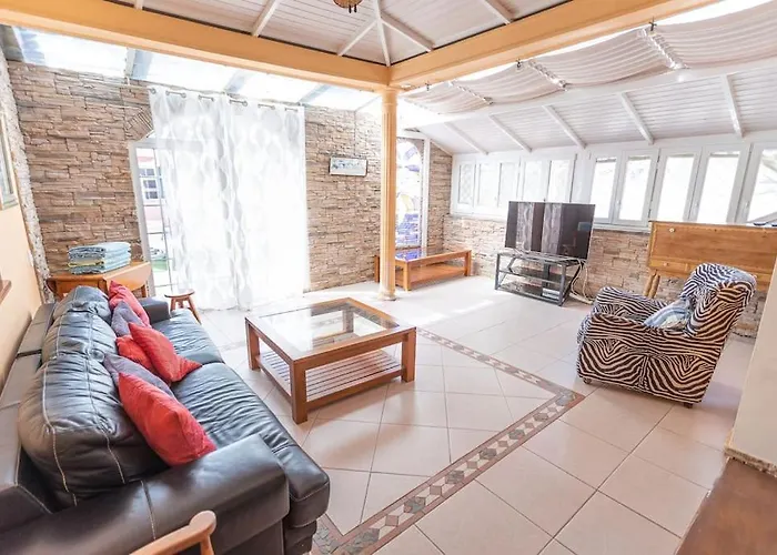 Villa 3 Bedroom In El Duque