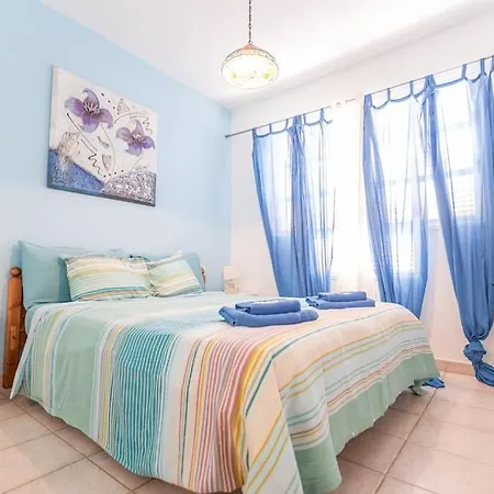 3 Bedroom In El Duque * 아데제